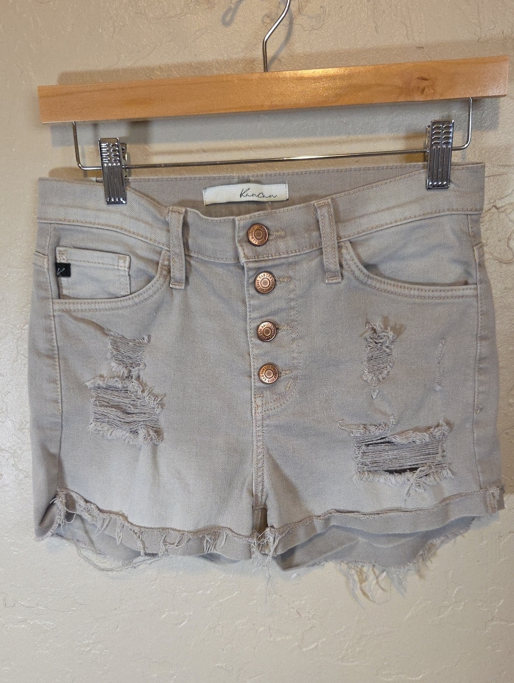 KanCan Light Taupe Distressed Button-Front Jean Shorts Size 26